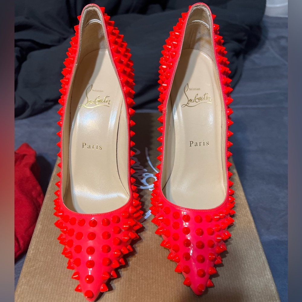 Christian Louboutin pumps size 37